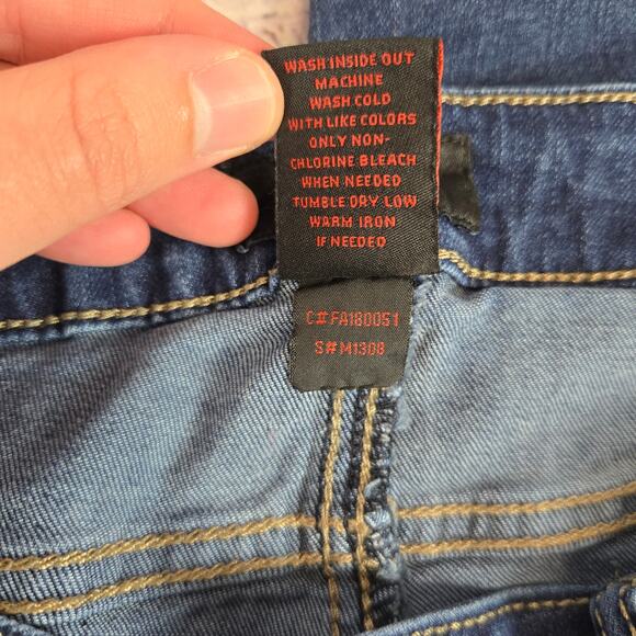 Earl Women's Skinny Ankle Embroidered Crop Jeans Size 10 Tapered Raw Hem - Picture 7 of 11